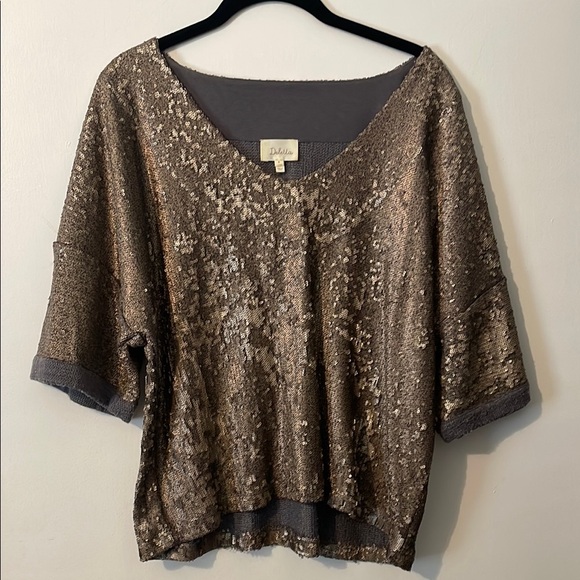 Deletta Women's Gold Sequin Top from Anthropologie - Picture 1 of 10